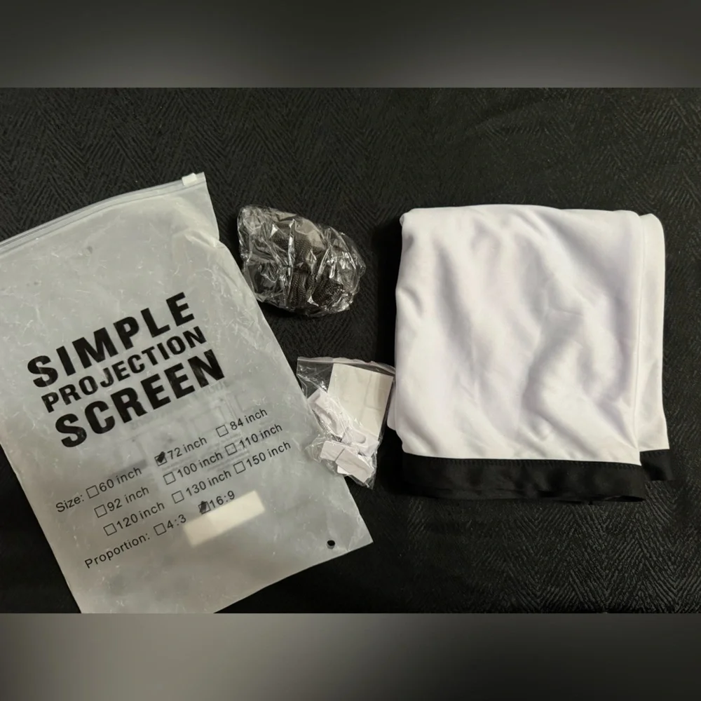 Simple Projection Screen - White - Picture 2 of 7